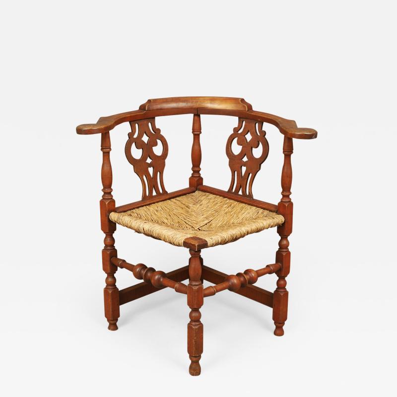 QUEEN ANNE CORNER CHAIR