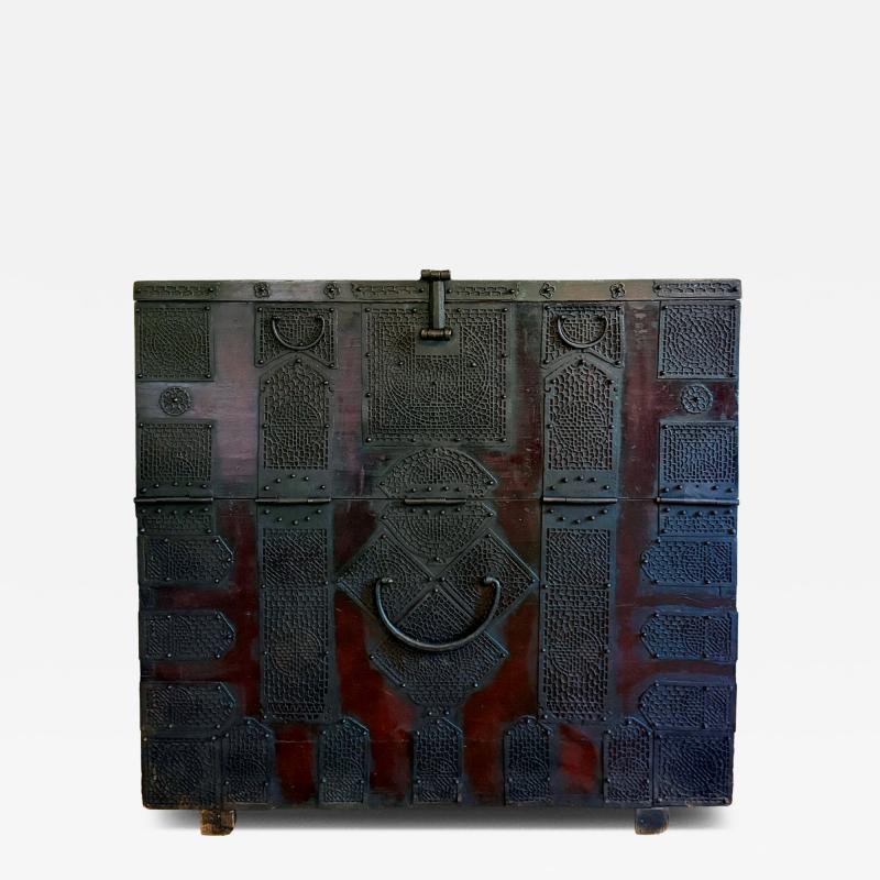 Rare Korean Pakchon Bandaji Chest Joseon Dynasty