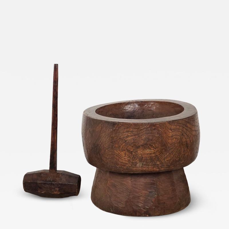 Rare Large Usu Rice Pounder in Keyaki Wood Meiji Period circa 1880