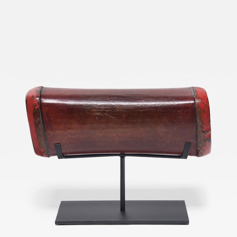 Red Lacquer Hide Headrest