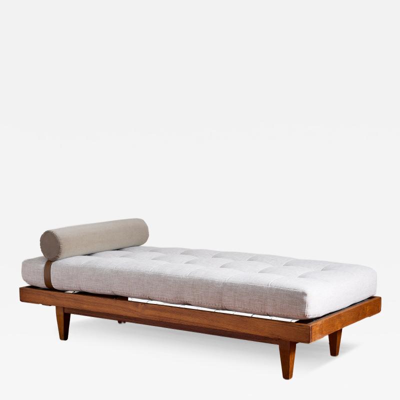 Ren Gabriel Rene Gabriel Daybed
