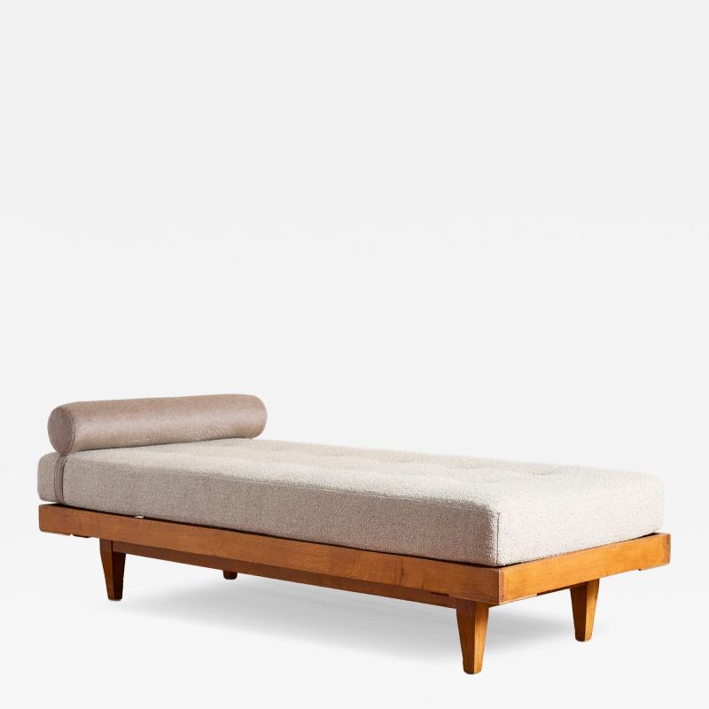 Ren Gabriel Rene Gabriel Daybed