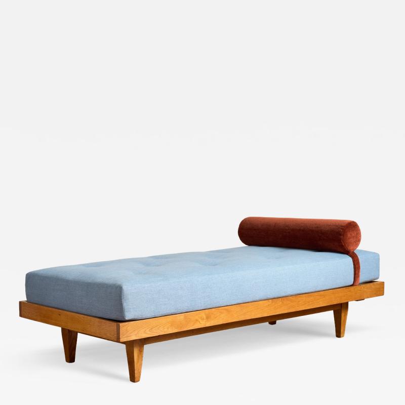Ren Gabriel Rene Gabriel Daybed