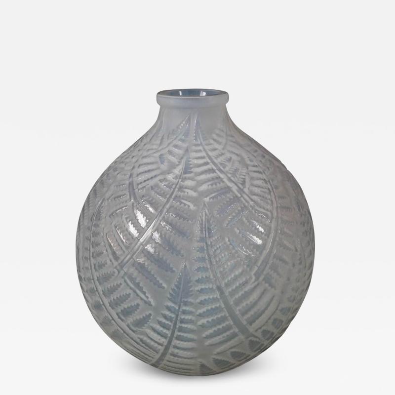 Ren Lalique Lalique Co Ren Lalique Opalescent Glass Espalion Vase