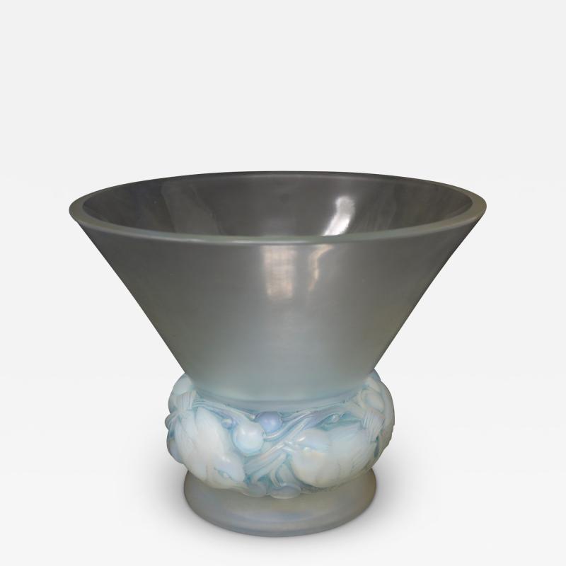 Rene Lalique Opalescent Glass Pinsons Vase