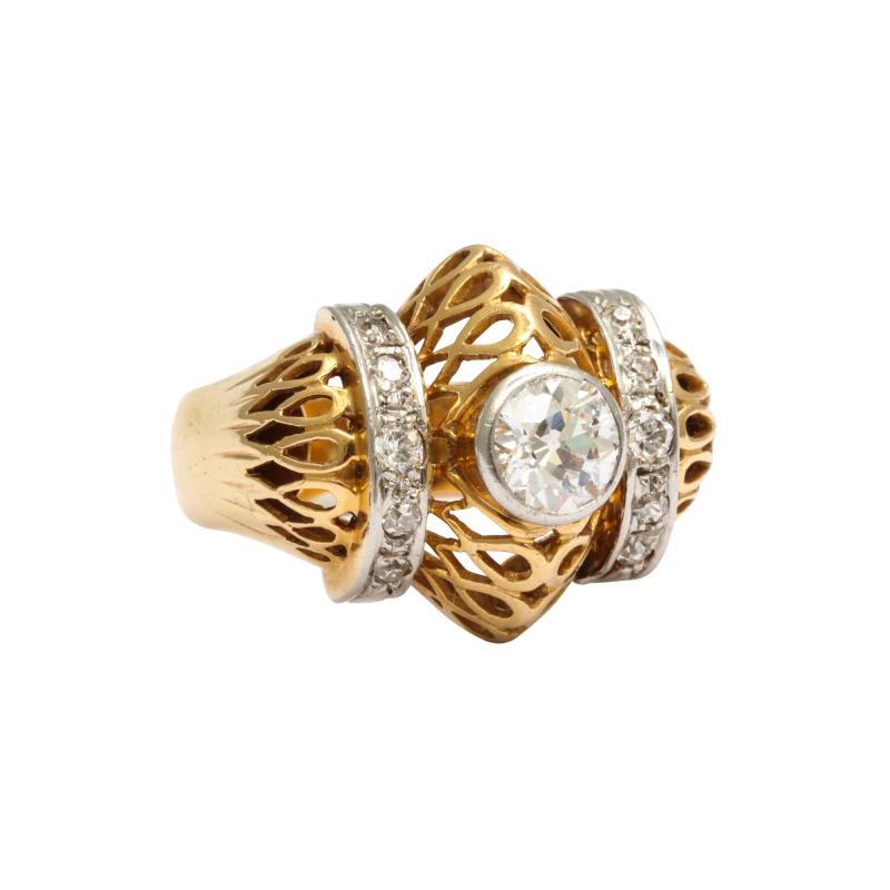 Retro Barrel Shaped Diamond and Gold Ring