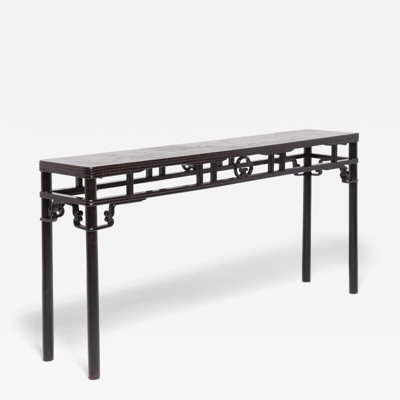 Ribbed Plank Top Altar With Cloud Medallions