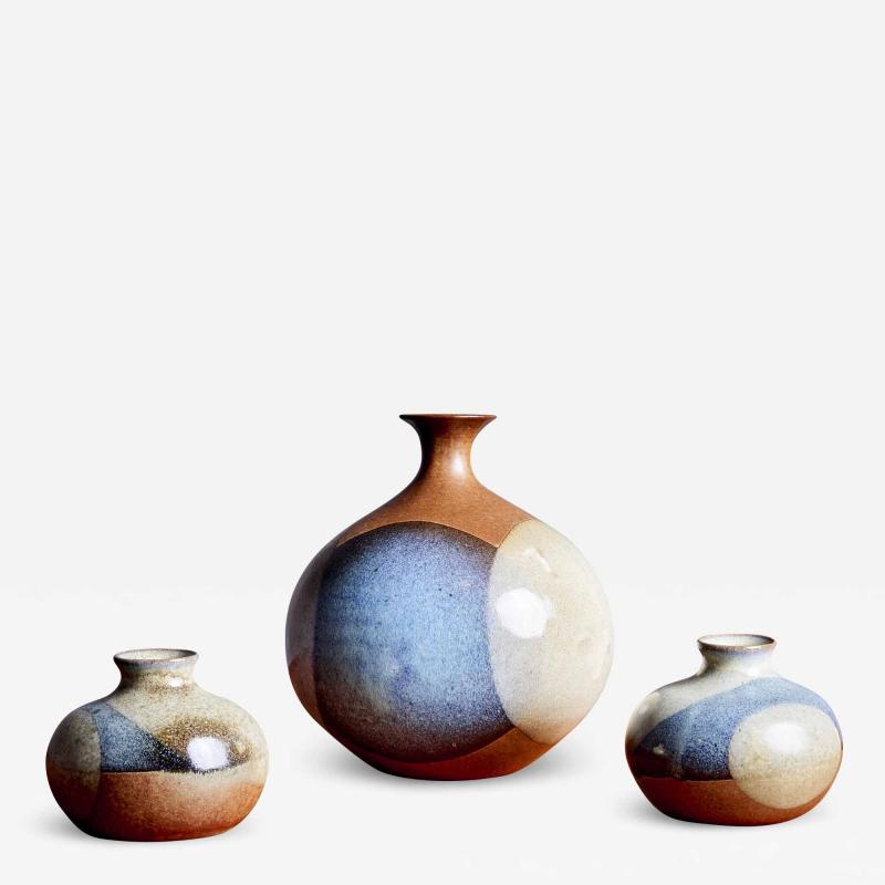 Robert Maxwell Robert Maxwell Set of 3 Ceramic Vases USA 1970s