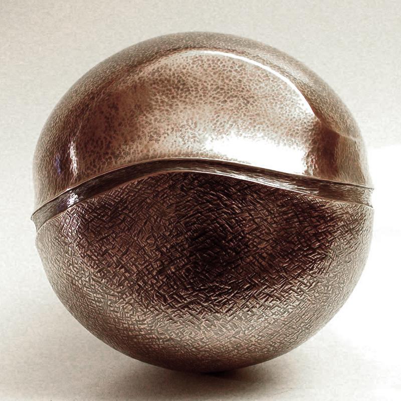 Roland Daraspe SCULPTURE 258 Chiseled copper