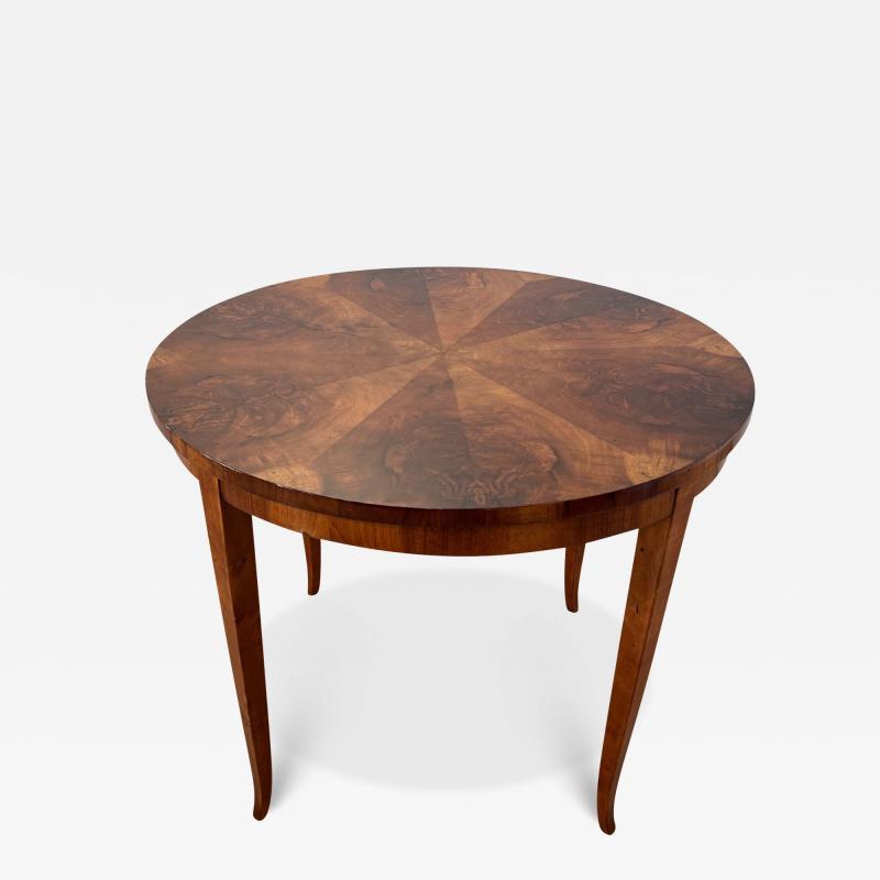 Round Biedermeier Side Table Walnut Veneer and Beech South Germany circa 1830