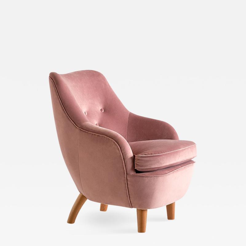 Runar Engblom Runar Engblom Armchair in Pink Velvet and Elm Wood Hotel Vaakuna Finland 1951