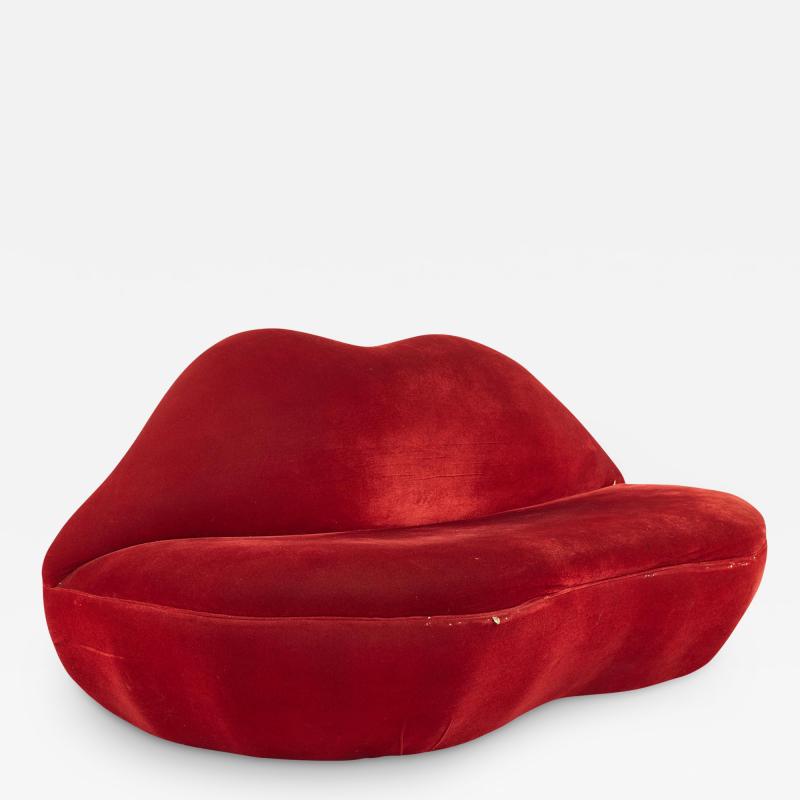 Salvador Dali Style Mid Century Lips Sofa