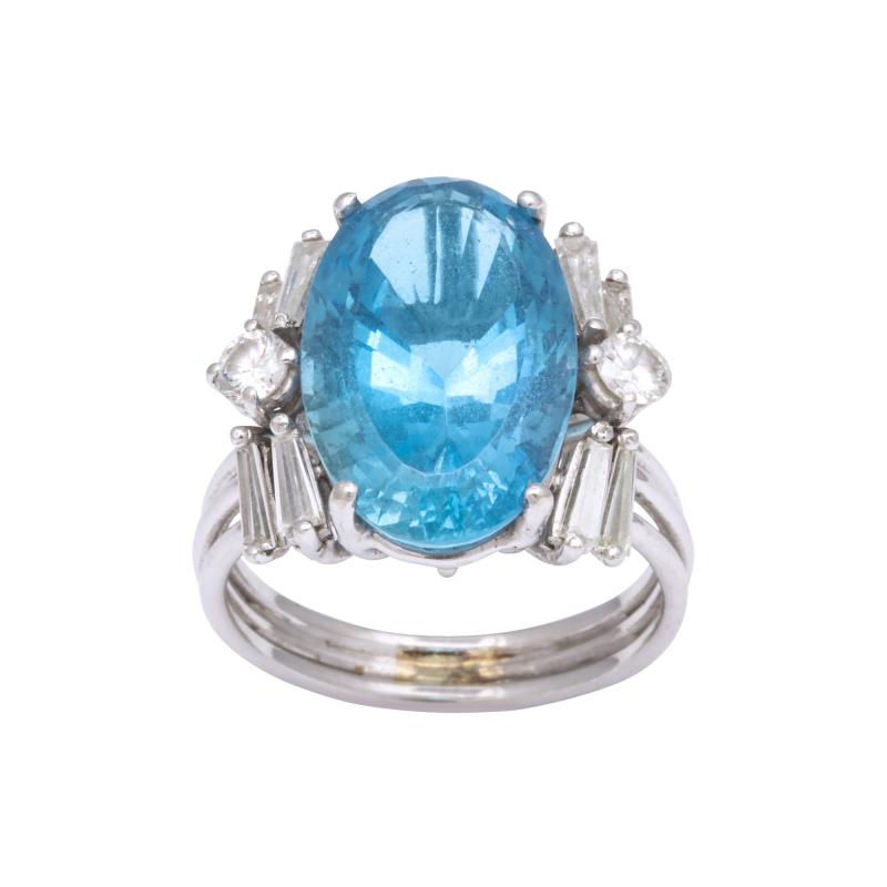 Santa Maria Aquamarine and Diamond White Gold Ring