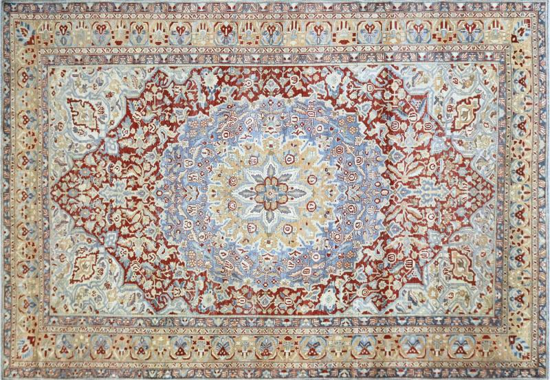 Semi Antique Persian Baktiari Rug 119 x 167 