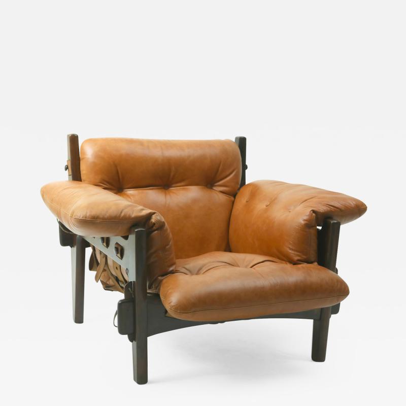 Sergio Rodrigues Mid century modern Moleca armchair by Brazilian designer Sergio Rodrigues