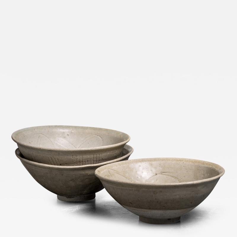 Set of 3 Song Ming dynasty monochrome bowls