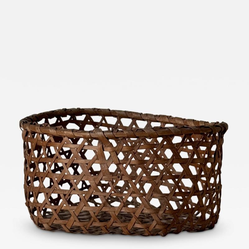 Shaker style basket late 19th century