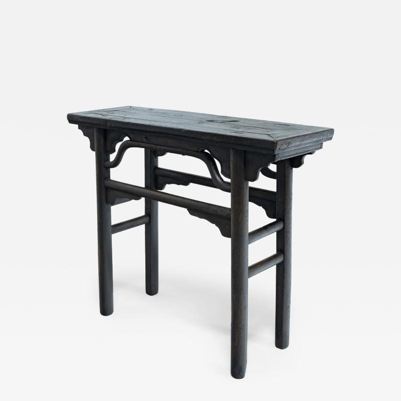 Shallow Wine Table