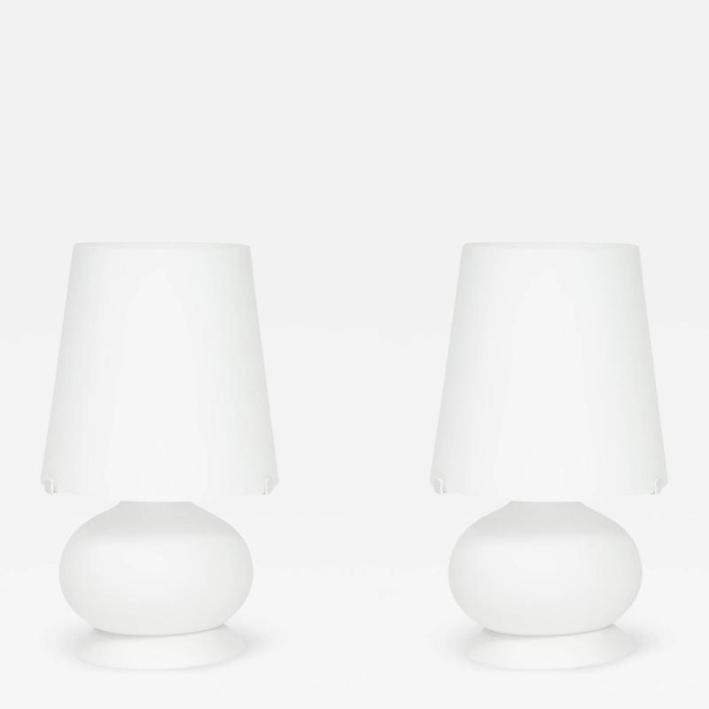 Small White Glass Table Lamps by Max Ingrand for Fontana Arte Model 1853 Italy