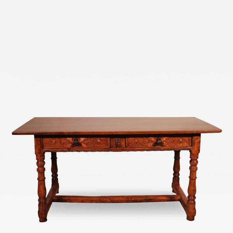 Spanish Renaissance Desk In Walnut 17th Century