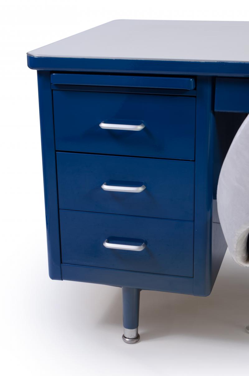 Steelcase Co. Marine Blue Steelcase Tanker Desk