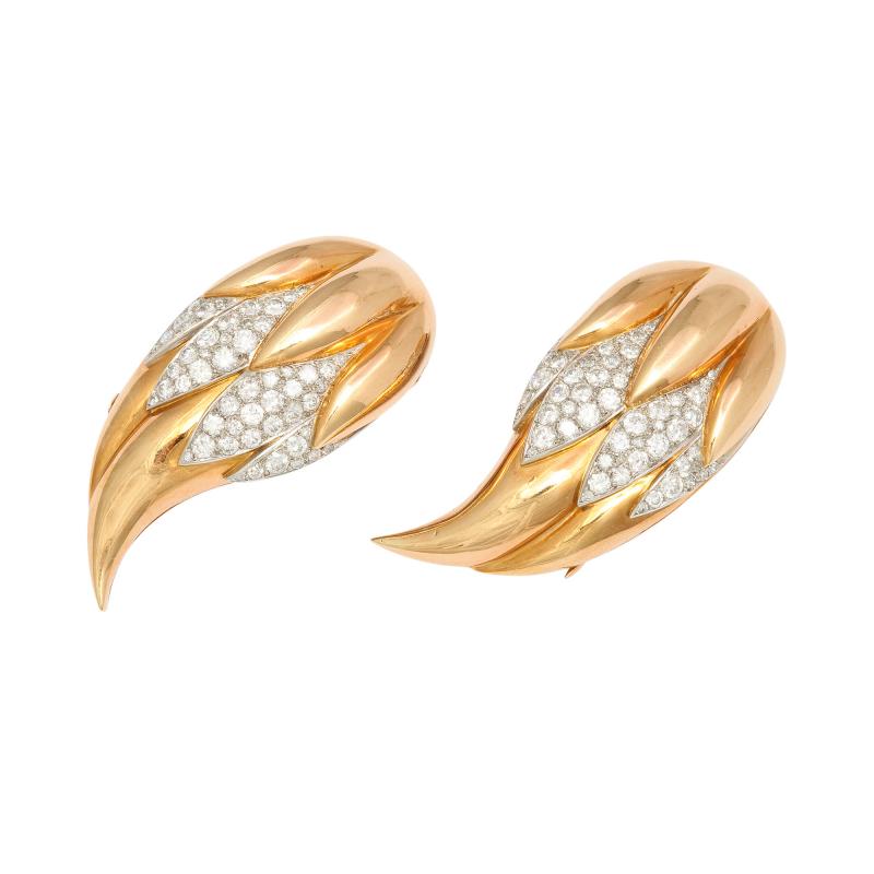 Suzanne Belperron Pair of Diamond 18K Gold Flame Clips by Suzanne Belperron Circa 1940