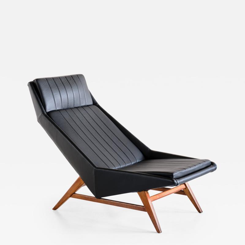 Svante Skogh Svante Skogh Lounge Chair in Leather and Beech AB Hjertquist Co Sweden 1955