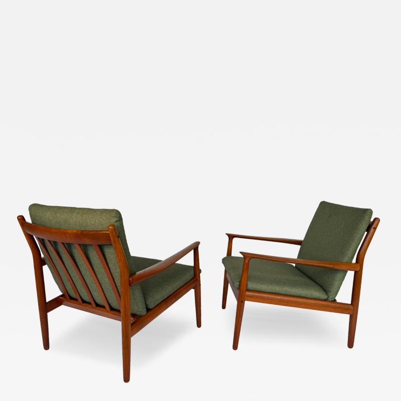 Svend Aage Eriksen Pair of Danish Teak Armchairs Designed by Svend Aage Eriksen 1960s