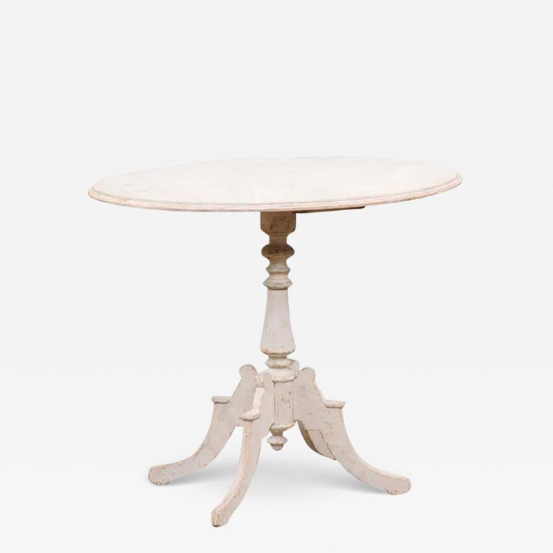 Swedish 1880s Painted Wood Gu ridon Table with Oval Top and Pedestal Base