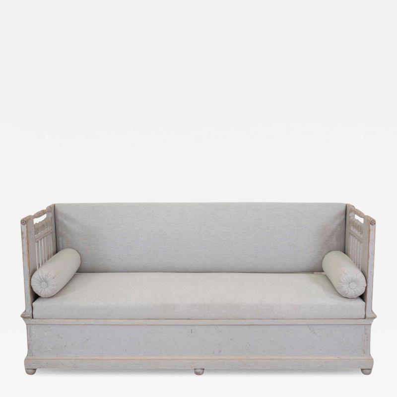 Swedish 19th Century Gustavian Painted Daybed