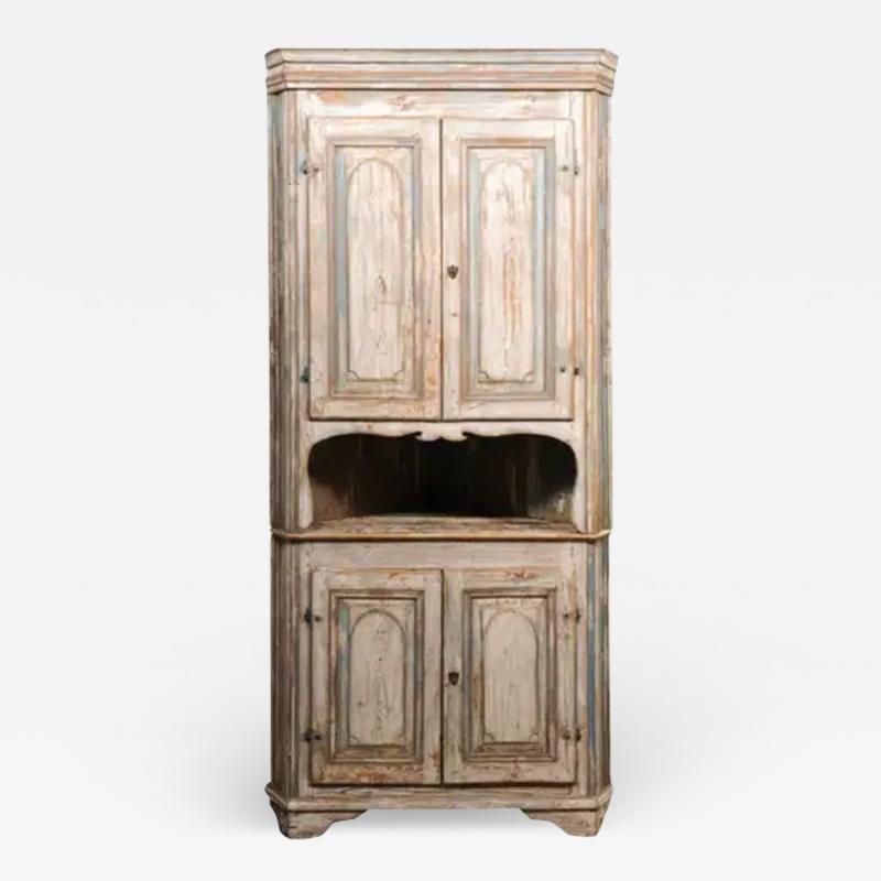 Swedish Gustavian Period 1800s Corner Cabinet with Carved Doors and Open Shelf
