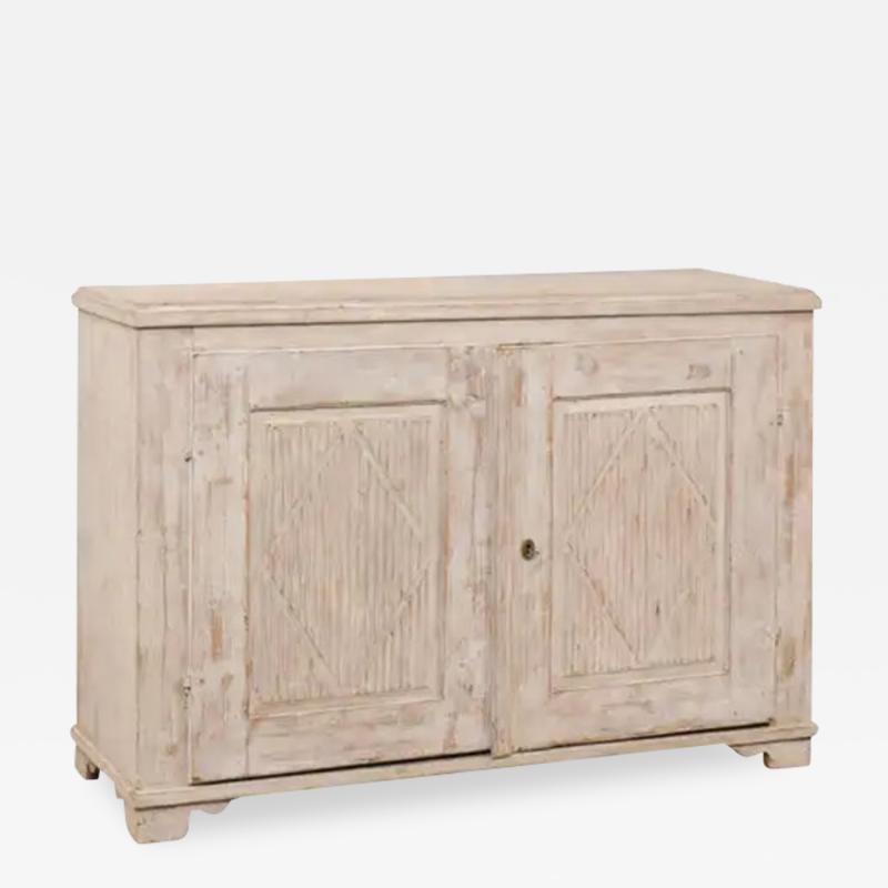 Swedish Gustavian Period 1820s Painted Sideboard with Reeded Doors and Diamonds