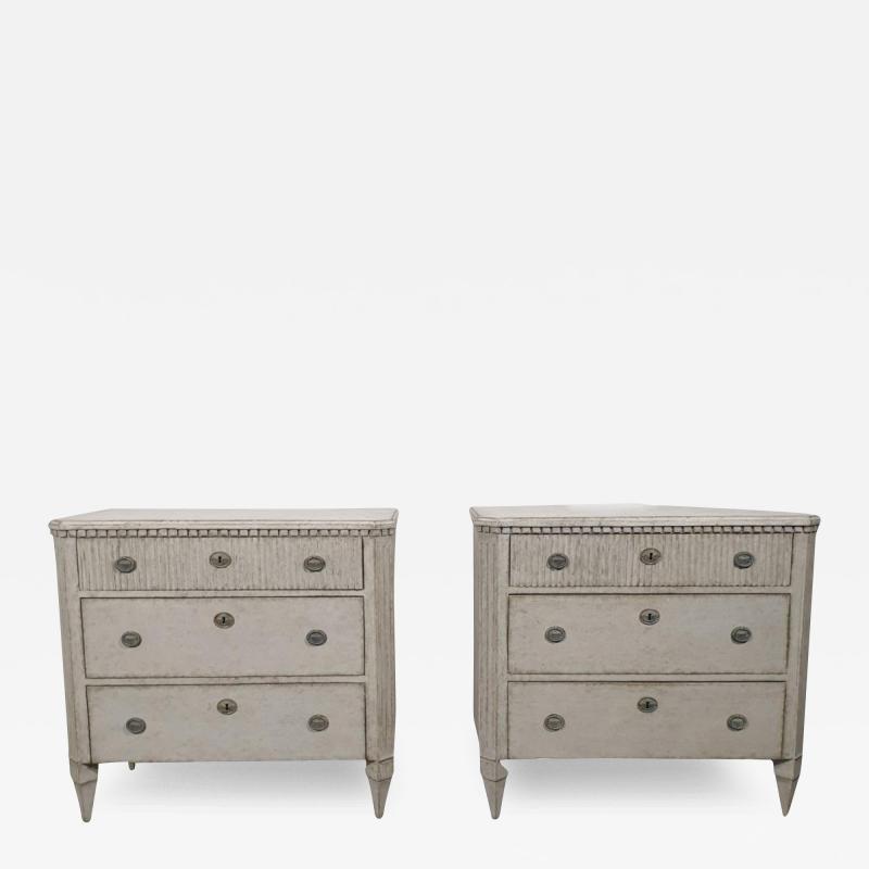 Swedish Gustavian Style 1870s Gray Painted and Carved Three Drawer Chests Pair