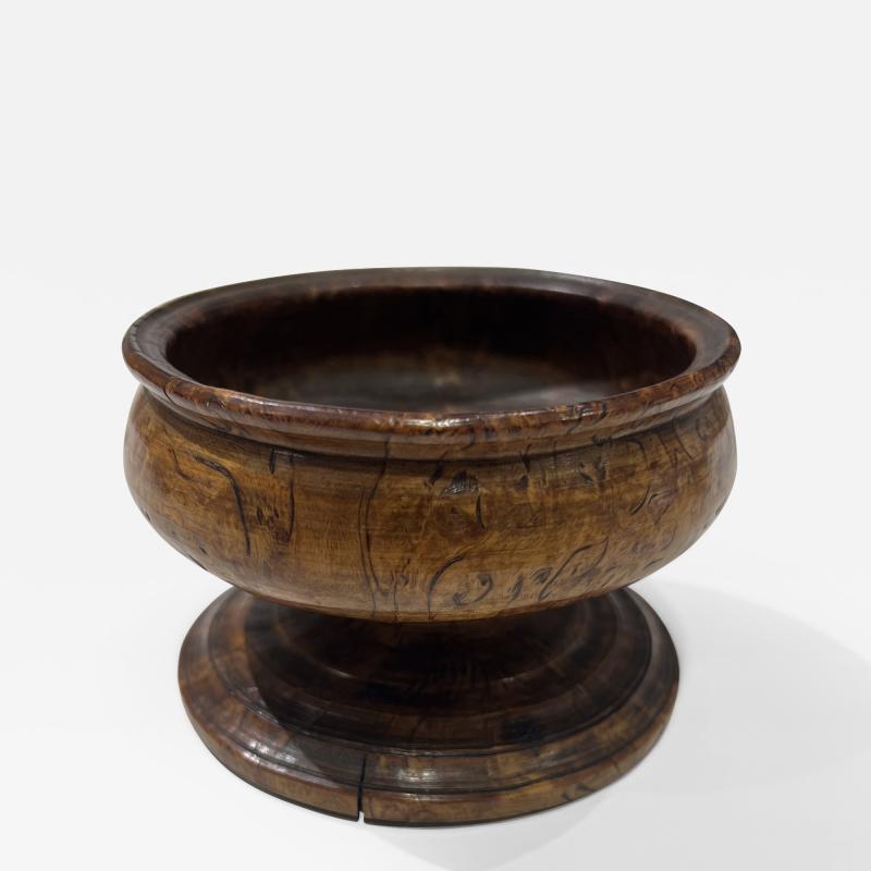 Swedish early 19th century turned birch burl bowl