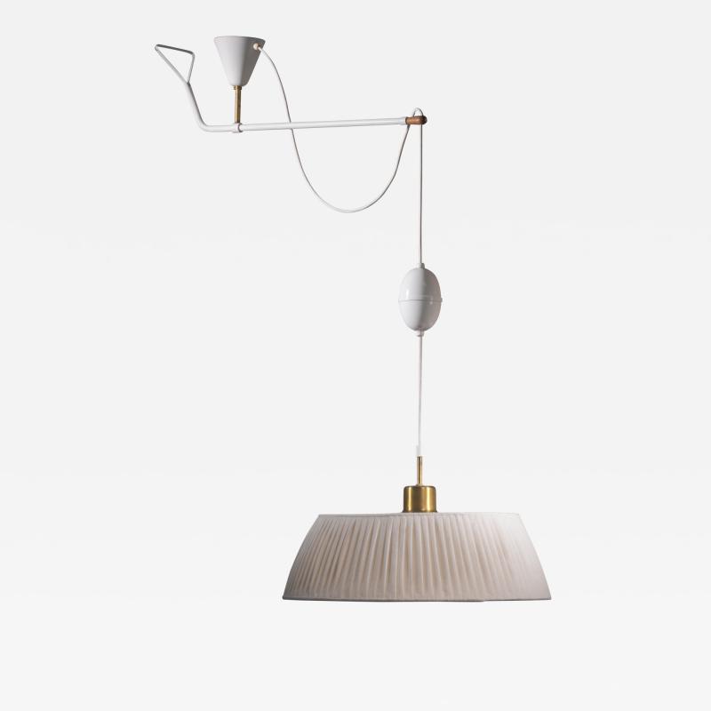 Swiveling and extending ceiling lamp