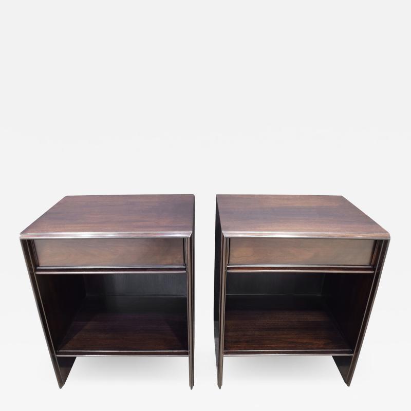 T H Robsjohn Gibbings T H Robsjohn Gibbings Pair of Bedside Tables in Walnut 1950s Signed 