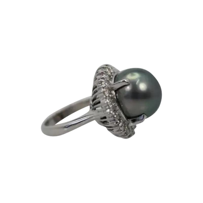 Tahitian South Seas Black Pearl Ring with Diamond Surround