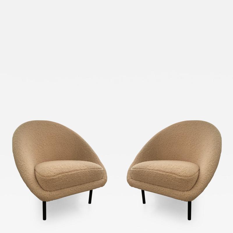 Theo Ruth Pair of armchairs model F115 by Theo Ruth for Artifort Netherlands 1950s