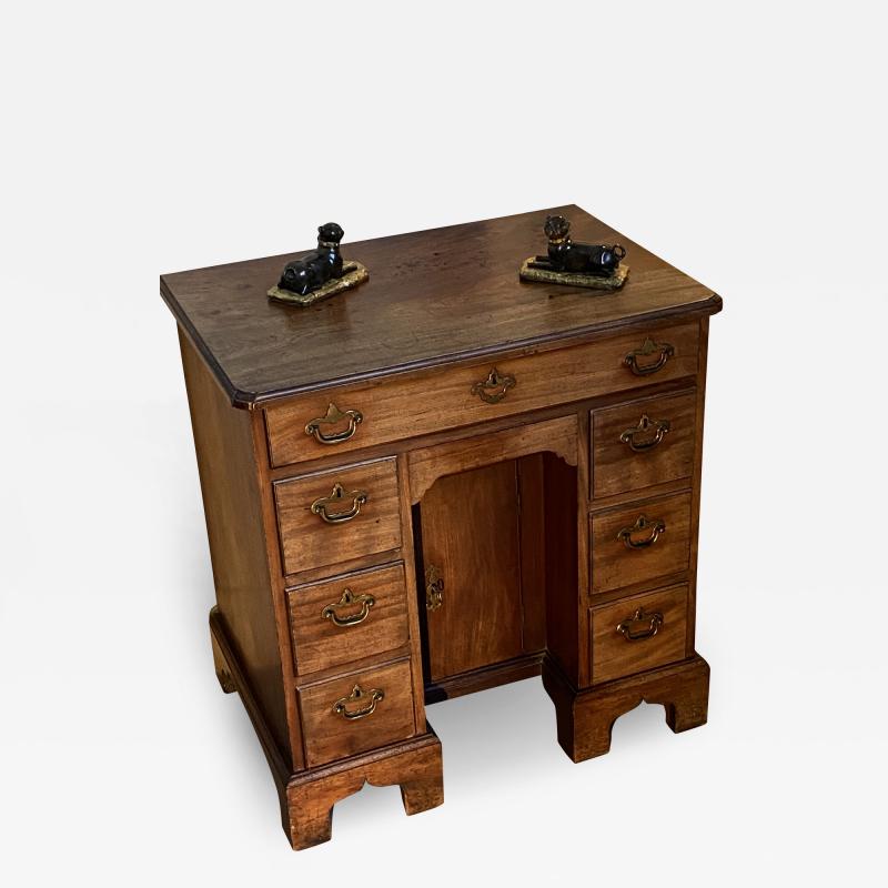 Thomas Chippendale English Georgian Mahogany Kneehole Dressing Table Desk Circa 1745