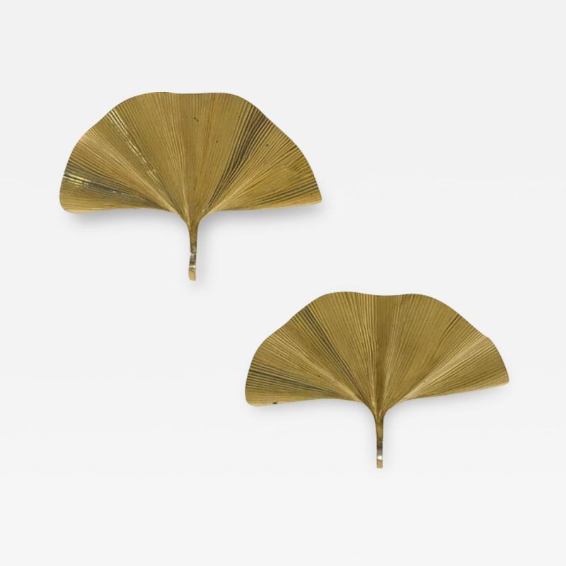 Tommaso Barbi A PAIR OF BRASS GINGKO LEAF SCONCES BY TOMMASO BARBI