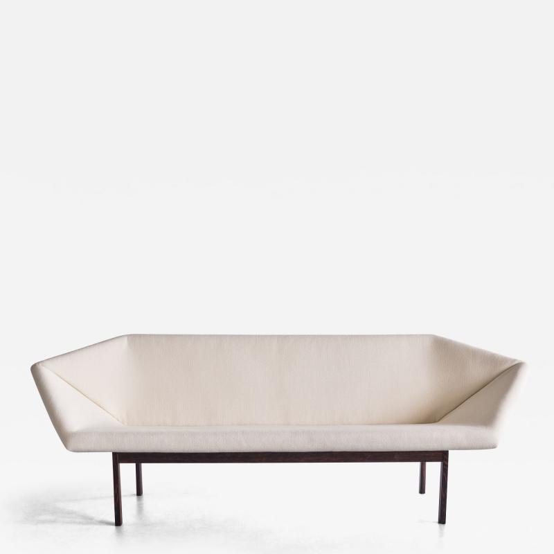 Tove Edvard Kindt Larsen Tove Edvard Kindt Larsen Prisma Sofa Ludvig Pontoppidan Denmark 1963