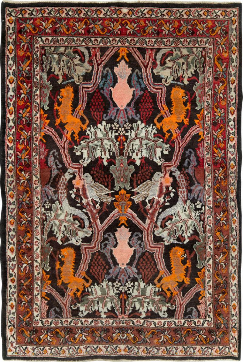 VINTAGE PERSIAN BIDJAR PICTORIAL ACCENT RUG