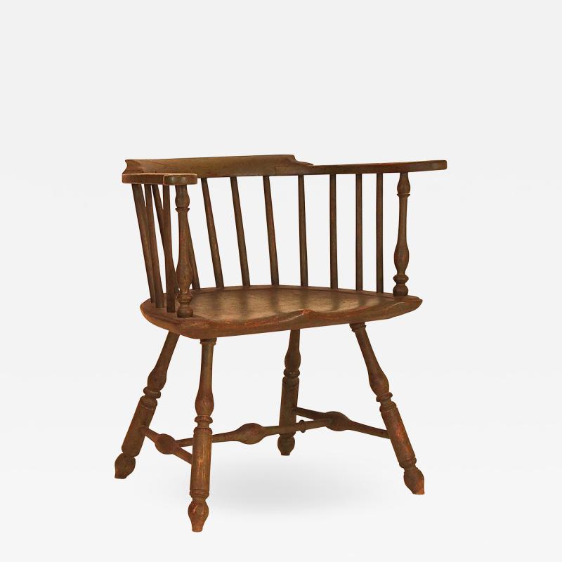 Very fine Low Back Windsor Arm Chair