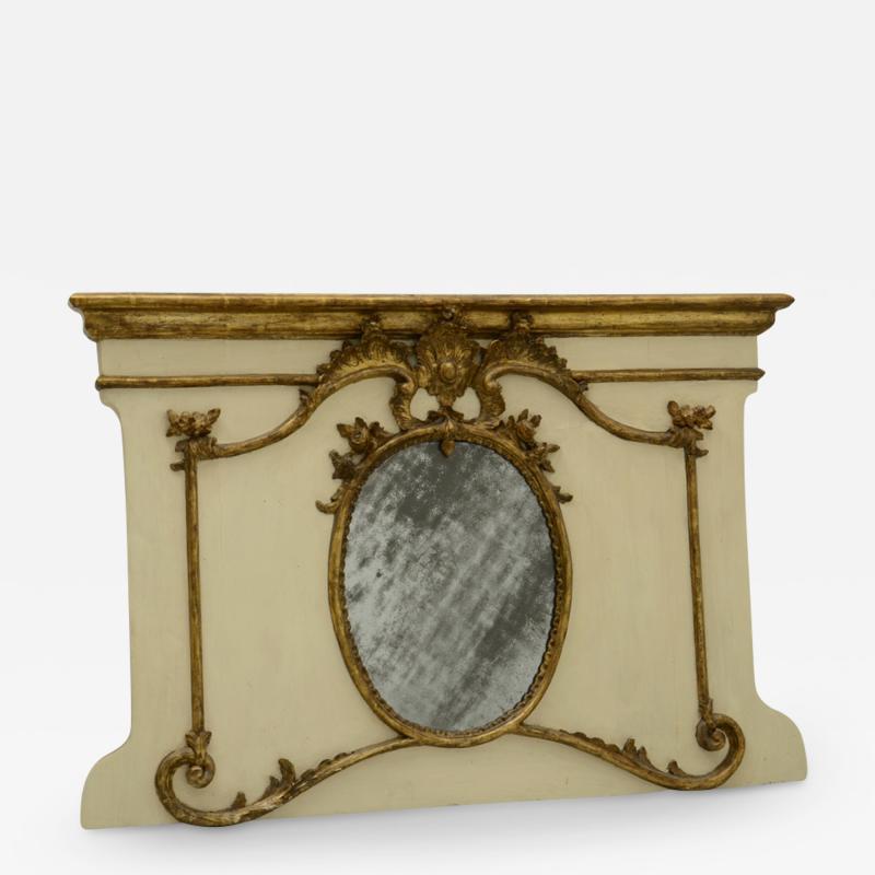 Very refined Italian Rococo frame with mirror Gold leaf and white laquer 