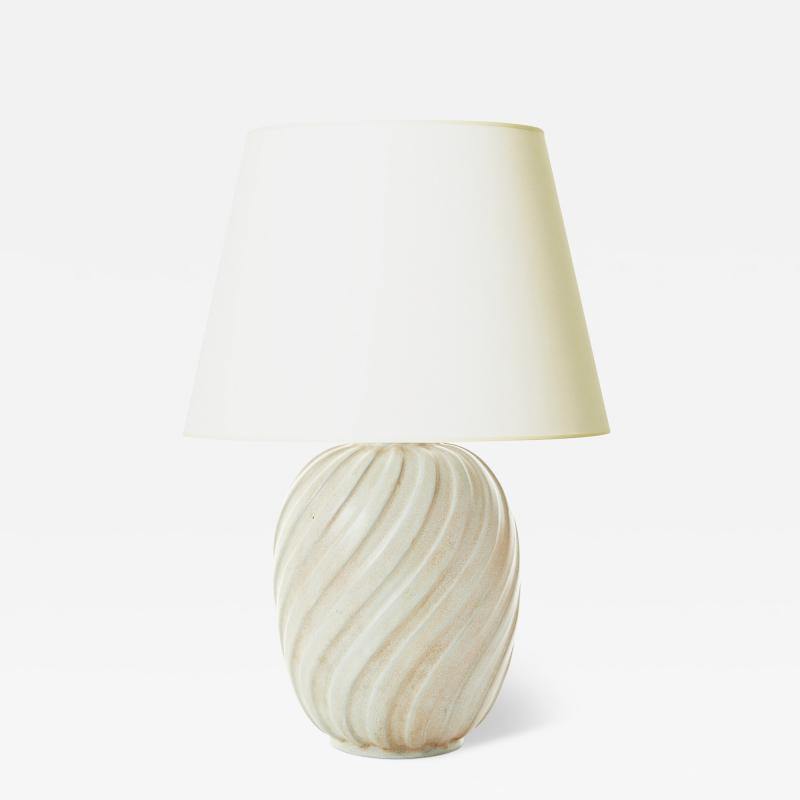Vicke Lindstrand Large Table Lamp with Swirling Flutes in Toasty Almond Tones by Vicke Lindstrand
