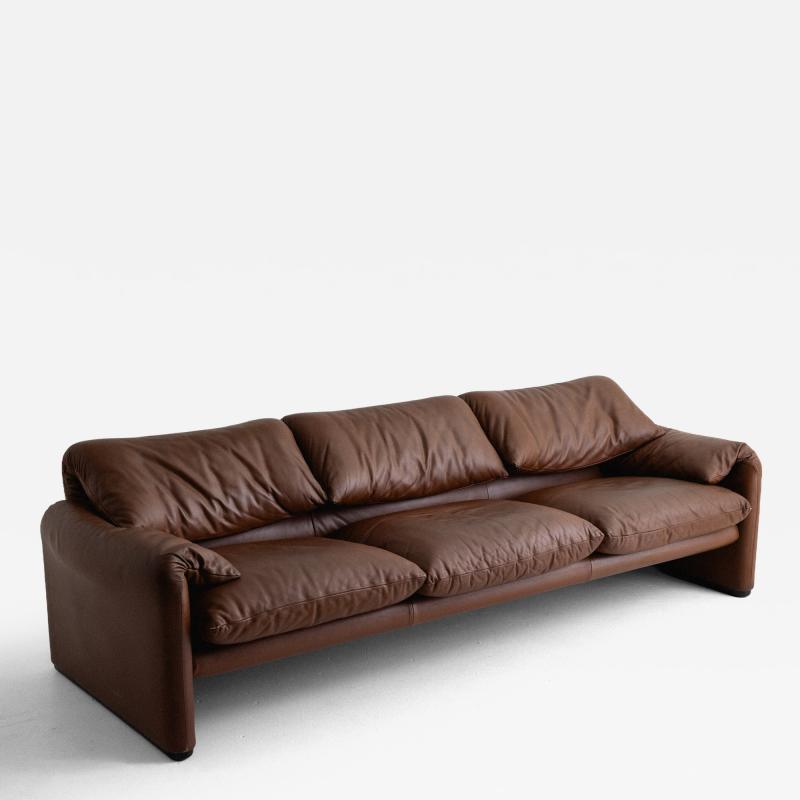 Vico Magistretti Maralunga Sofa in Leather by Vico Magistretti for Cassina