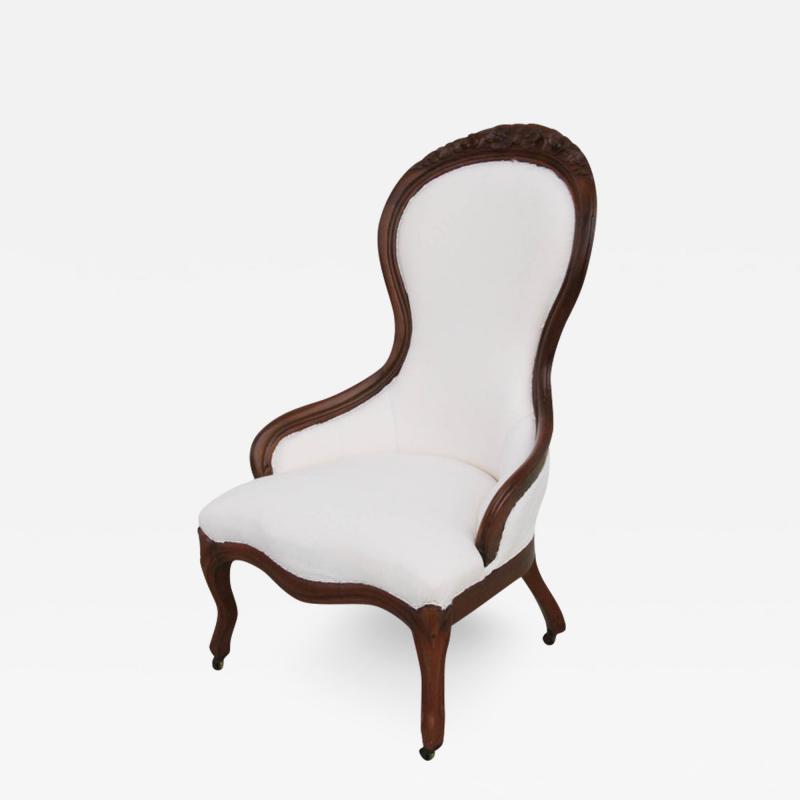 Victorian Style Spoon Back Parlor Lounge Chair