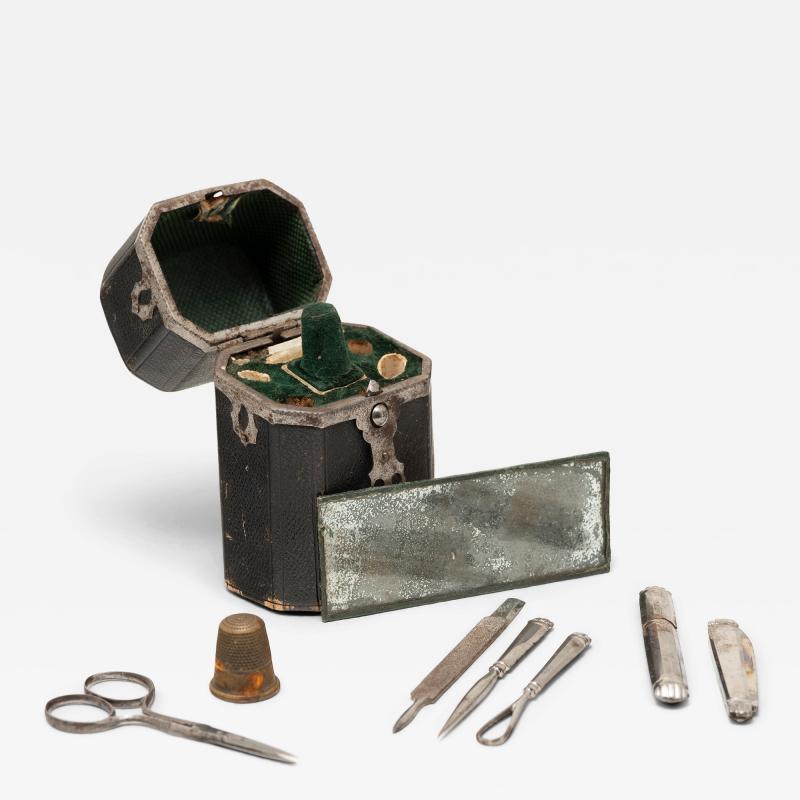 Victorian Travel Grooming Kit