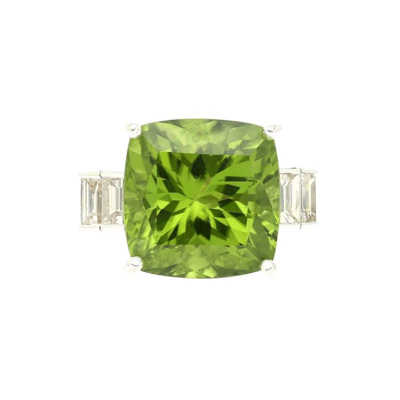 Vintage 14 11 Carat Peridot and Baguette Cut Diamond in 18K White Gold Ring