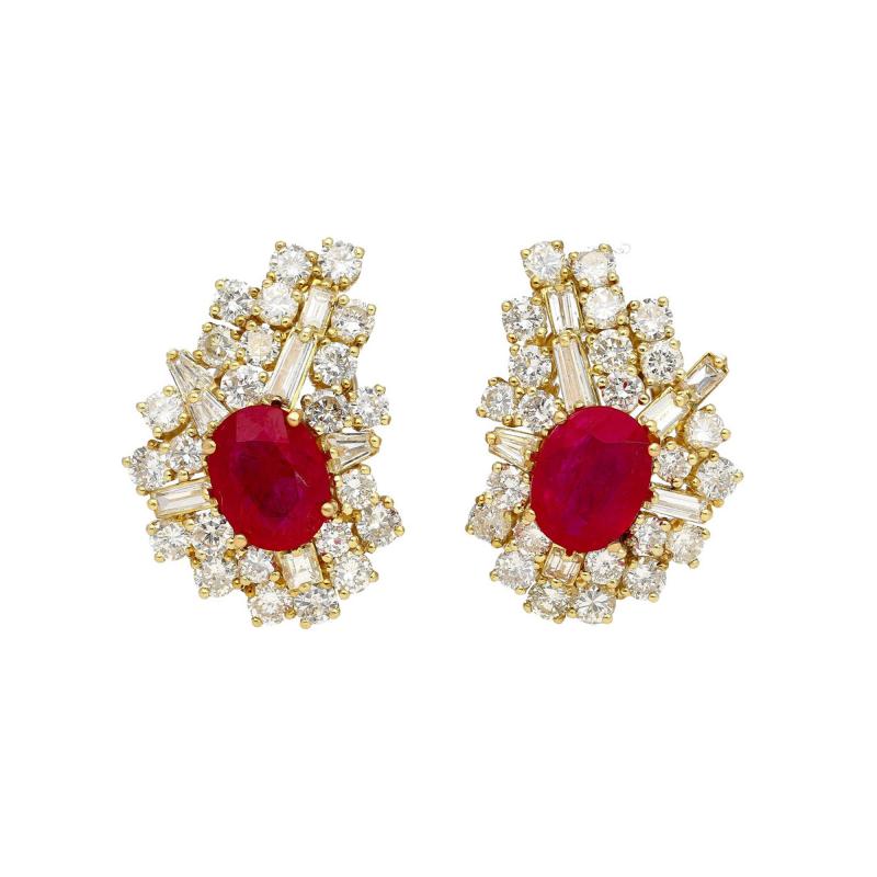 Vintage 4 5 Carat Ruby Diamond Cluster Clip On Earrings in 18K Yellow Gold